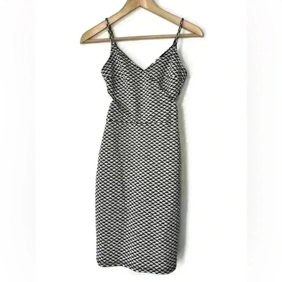 H&M Womens Black  and White Cross Wrap Bust Diamond Pattern Bodycon Dress XS - Picture 1 of 10